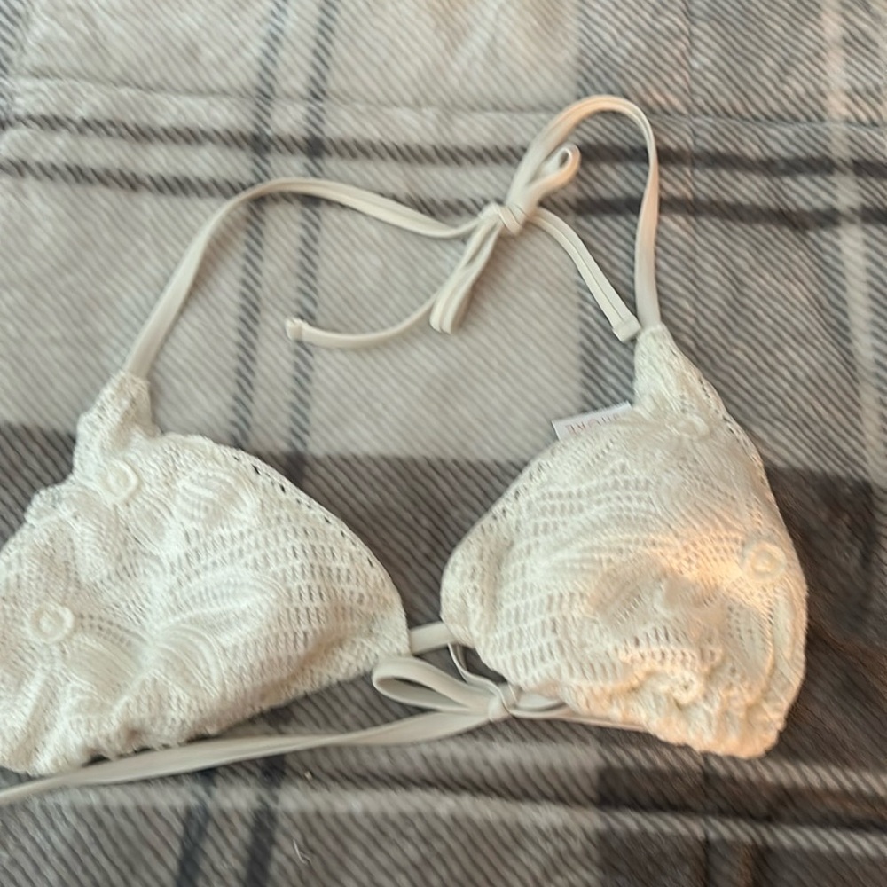 white crochet bikini top!
